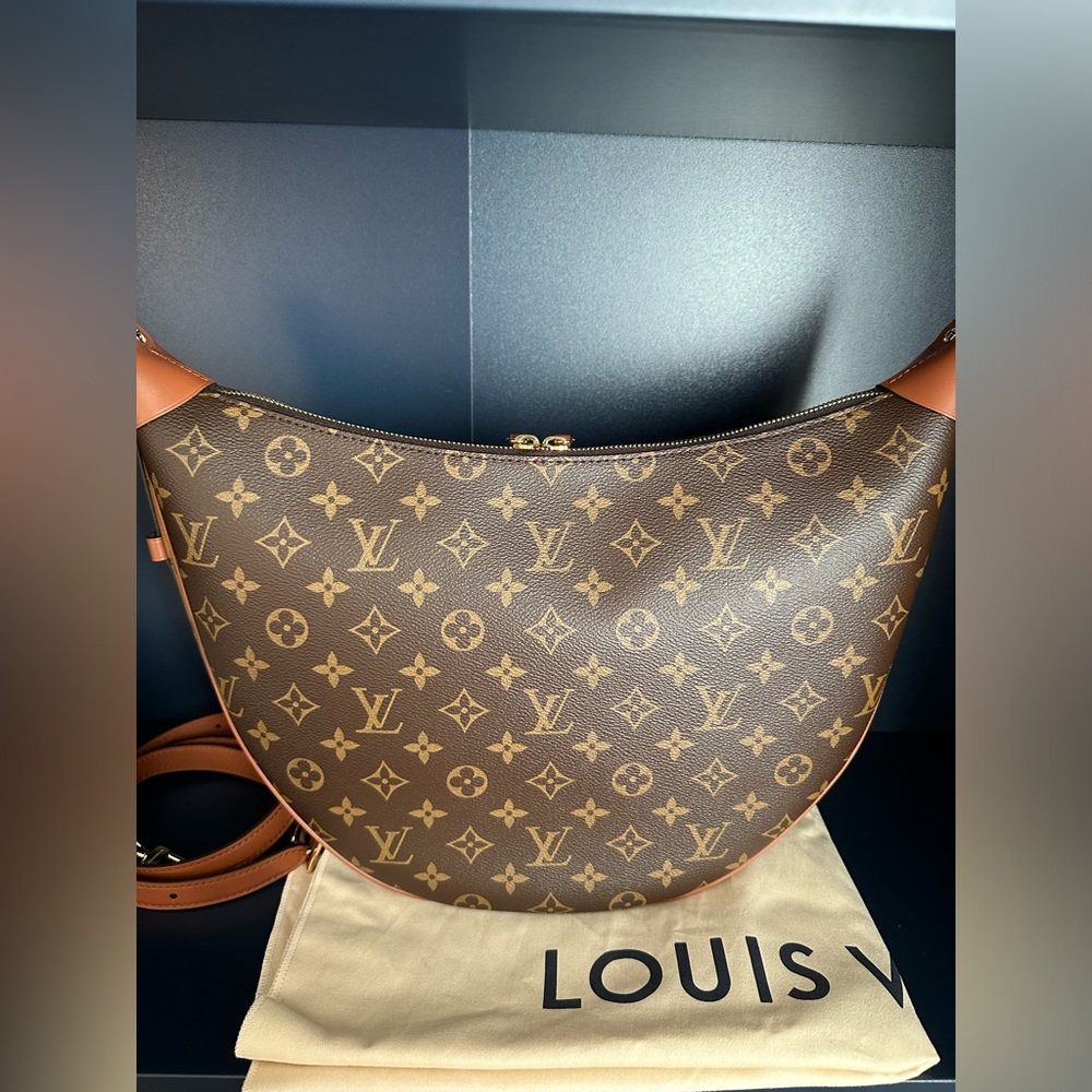 NEW Louis Vuitton Reverse Monogram Canvas Loop Hobo